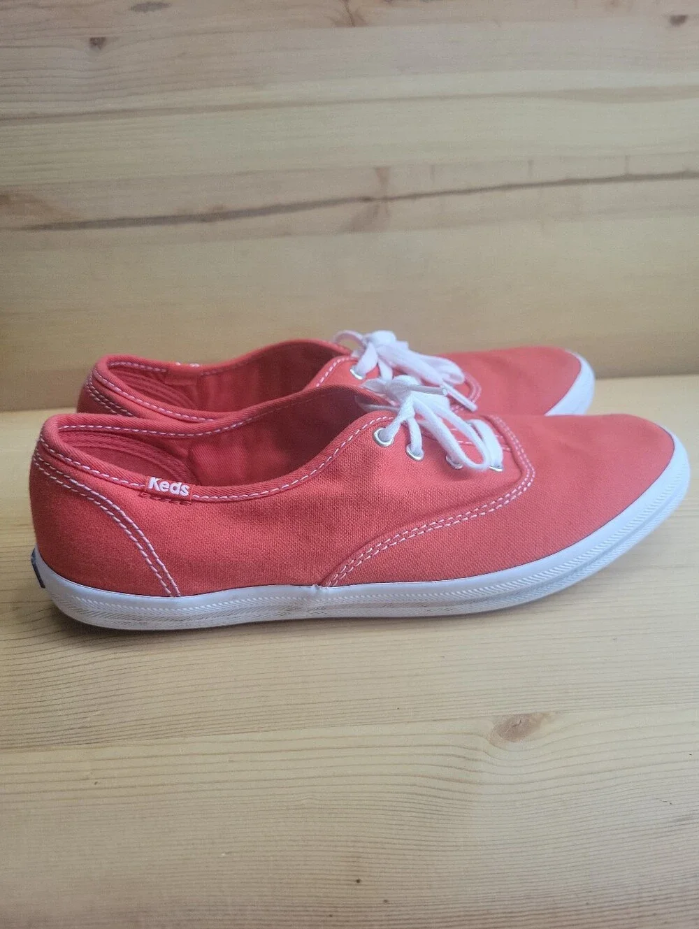 Keds Champion Womens Size 8 M Red  Classic Low Top Sneakers